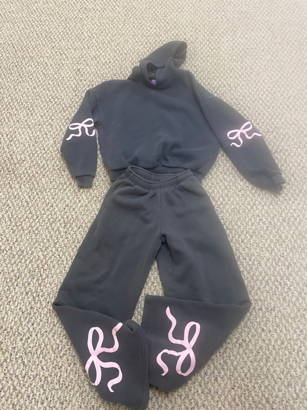 Edikted Gray Hoodie & Sweatpants Set with Pink Ribbon Graphics